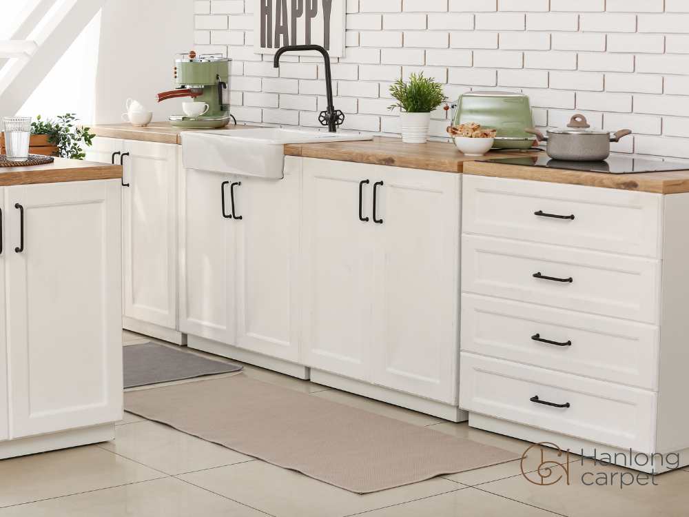Một số lưu ý khi sử dụng thảm chống trơn nhà bếp